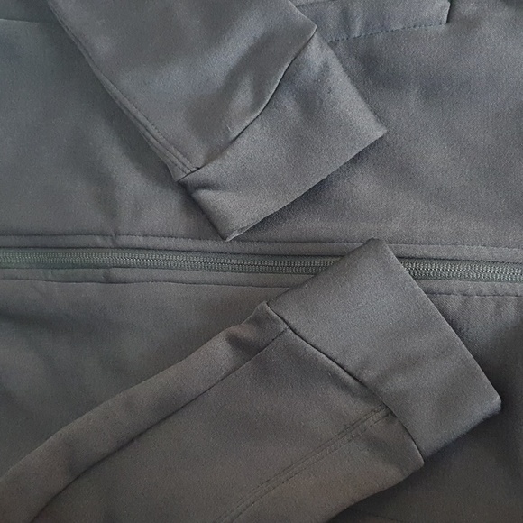 The North Face Softshell Full Zip Jacket - Picture 4 of 10